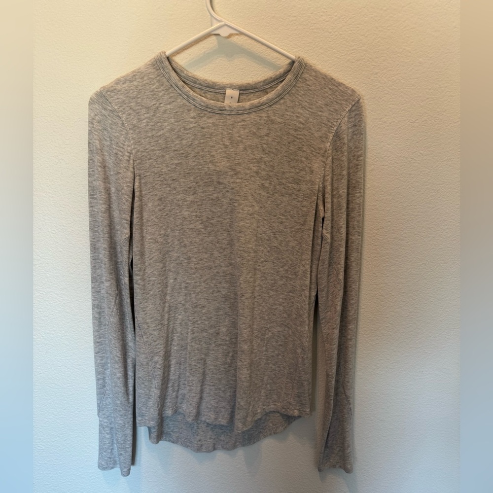 lululemon athletica Long Sleeve Tee in Heather Gray